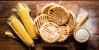 What is a good side dish for arepas?