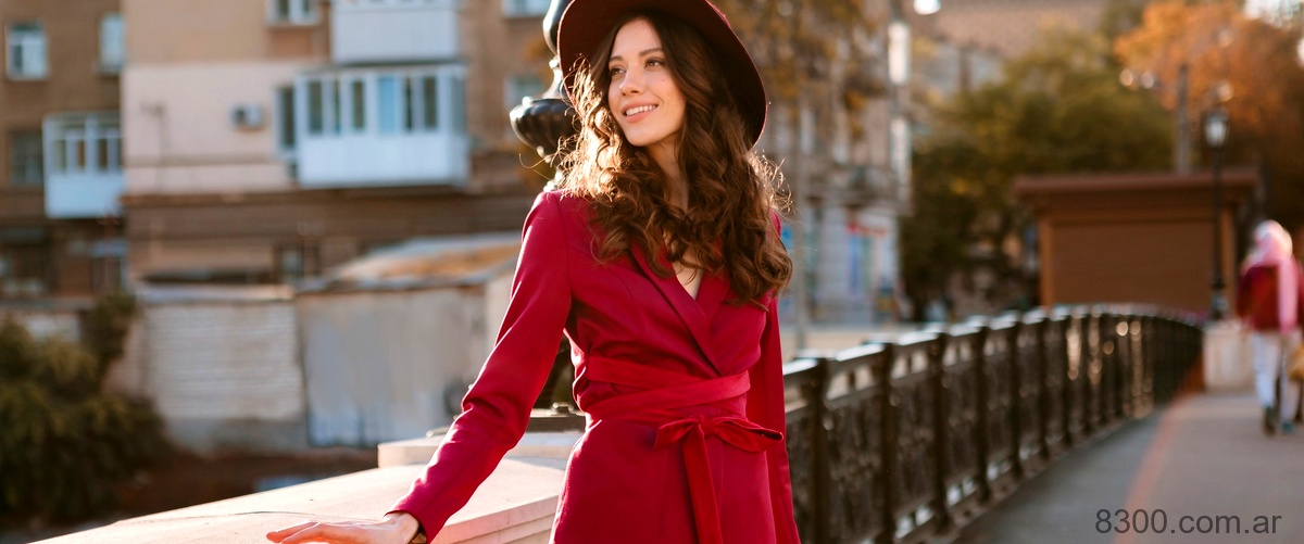 El vestido rojo de Belinda: una elección audaz que demuestra su confianza y personalidad